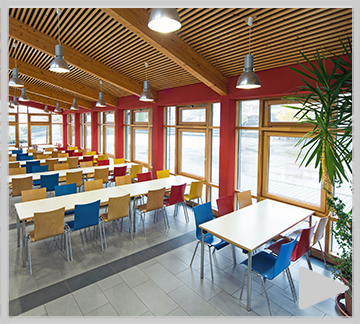 Tische mit Stahlgestell Tische mit Stahlgestell