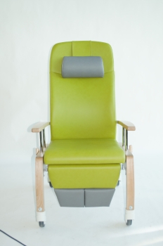 Preview: Pflegesessel Relaxa, fahrbar oder feststehend