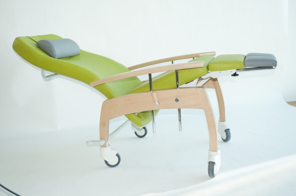Pflegesessel Relaxa, fahrbar oder feststehend