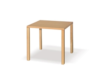 Holztisch Serie QADI, quadratische Tischbeine